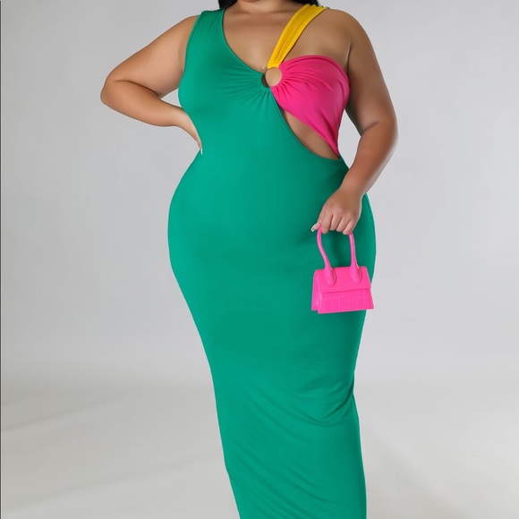 Shy Moment Dress - Picture 3 of 3